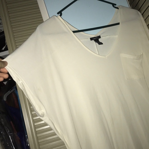 Comfy White Rue 21 Tee - Picture 2 of 3